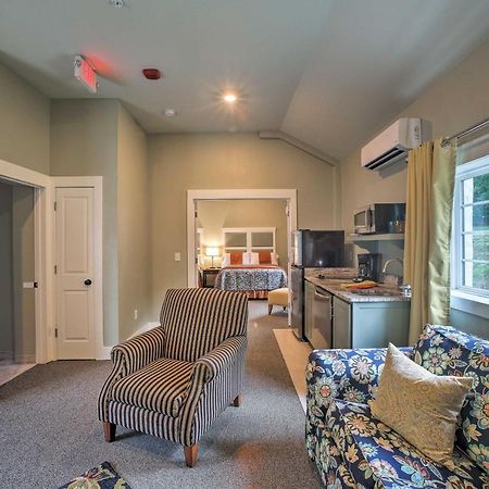 Downtown Branson Cottage With Pool Access! 外观 照片