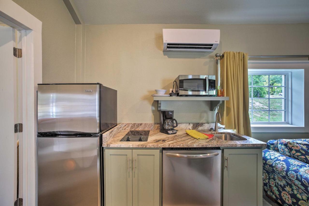 Downtown Branson Cottage With Pool Access! 外观 照片