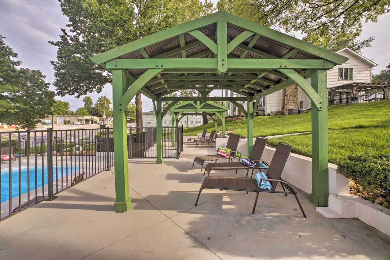 Downtown Branson Cottage With Pool Access! 外观 照片
